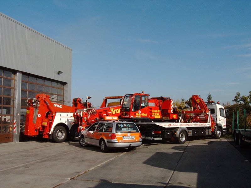 Betriebsgelände der Simon Ebert Krandienst GmbH in Rosbach